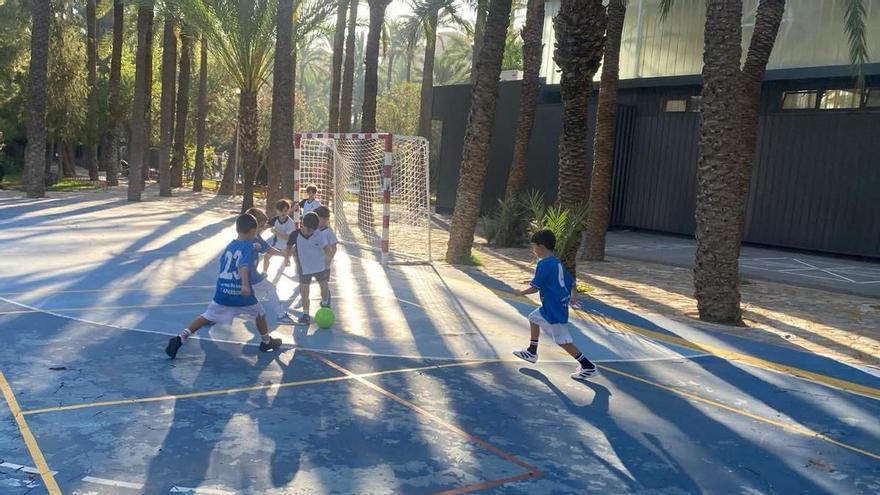 El Ayuntamiento de Orihuela recula y evita la sanción a la anterior empresa de las instalaciones deportivas