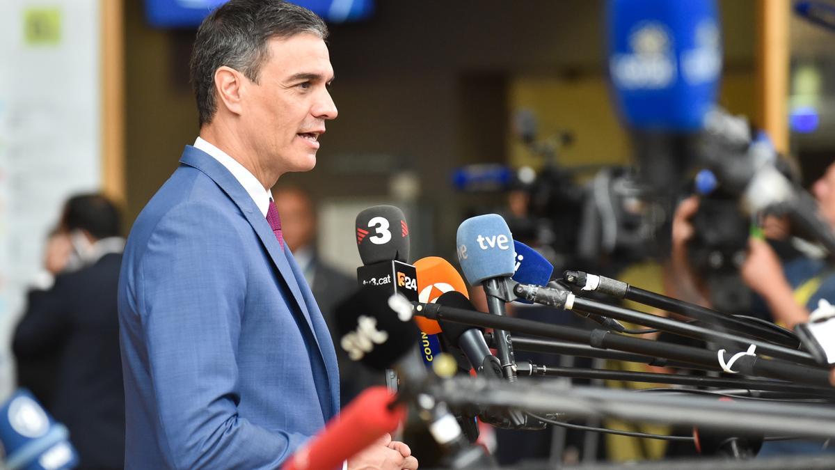 Pedro Sánchez durante una rueda de prensa en Bruselas