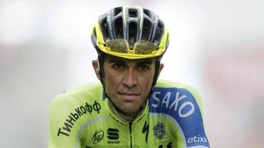 Contador abandona el Tour per una fractura de tíbia