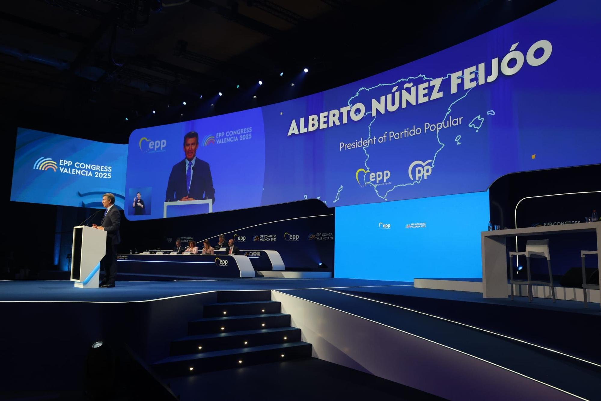 Todas las fotos de la segunda jornada del congreso del PP europeo en València