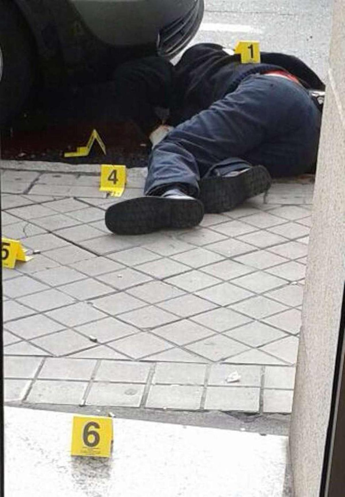 Una joven policía cae abatida a tiros y otro agente herido grave por un atracador muerto en el asalto
