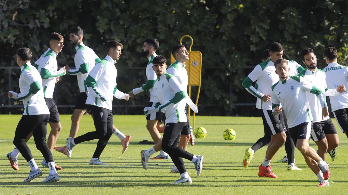Lance de un entrenamiento del Córdoba CF de esta semana en la Ciudad Deportiva.