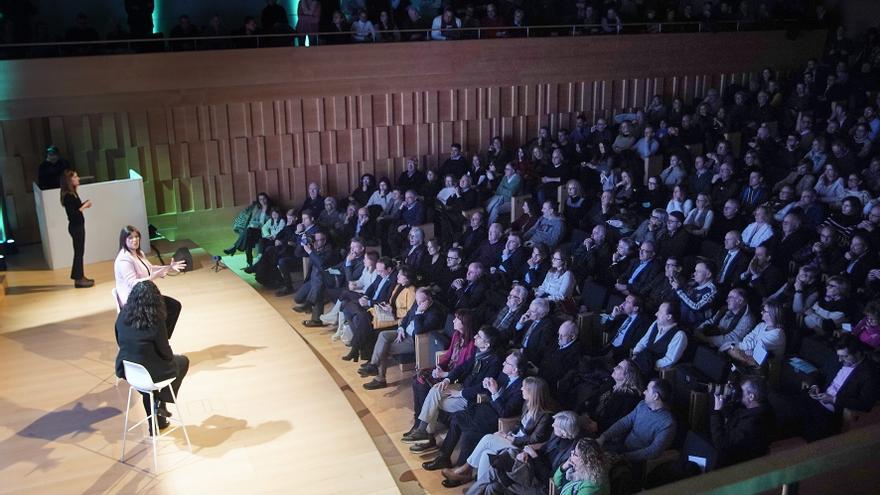 Gemma Geis (Junts) ofereix una Girona «de talent, connectada i amb valors»