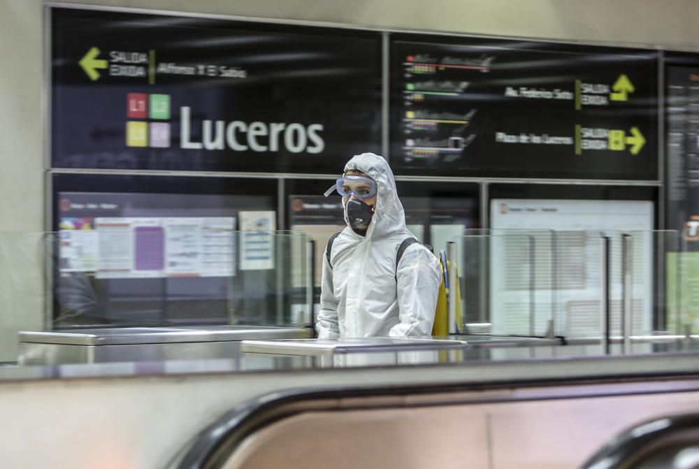 Trabajos de la UME en la Estacion de Renfe, Luceros y Hospital General de Alicante