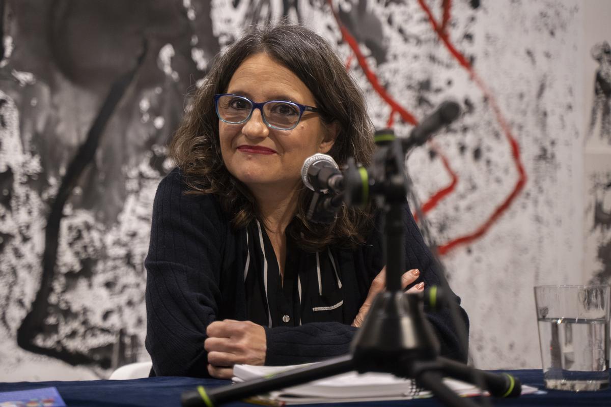 La exvicepresidenta, exportavoz y exconsellera de Igualdad y Políticas, Mónica Oltra, interviene el el debate Las desigualdades sociales: una violación de los derechos humanos en Ca Revolta, a 29 de noviembre de 2022, en Valencia La exvicepresidenta, exportavoz y exconsellera de Igualdad y Políticas, Mónica Oltra, interviene el el debate Las desigualdades sociales: una violación de los derechos humanos en Ca Revolta, a 29 de noviembre de 2022, en Valencia