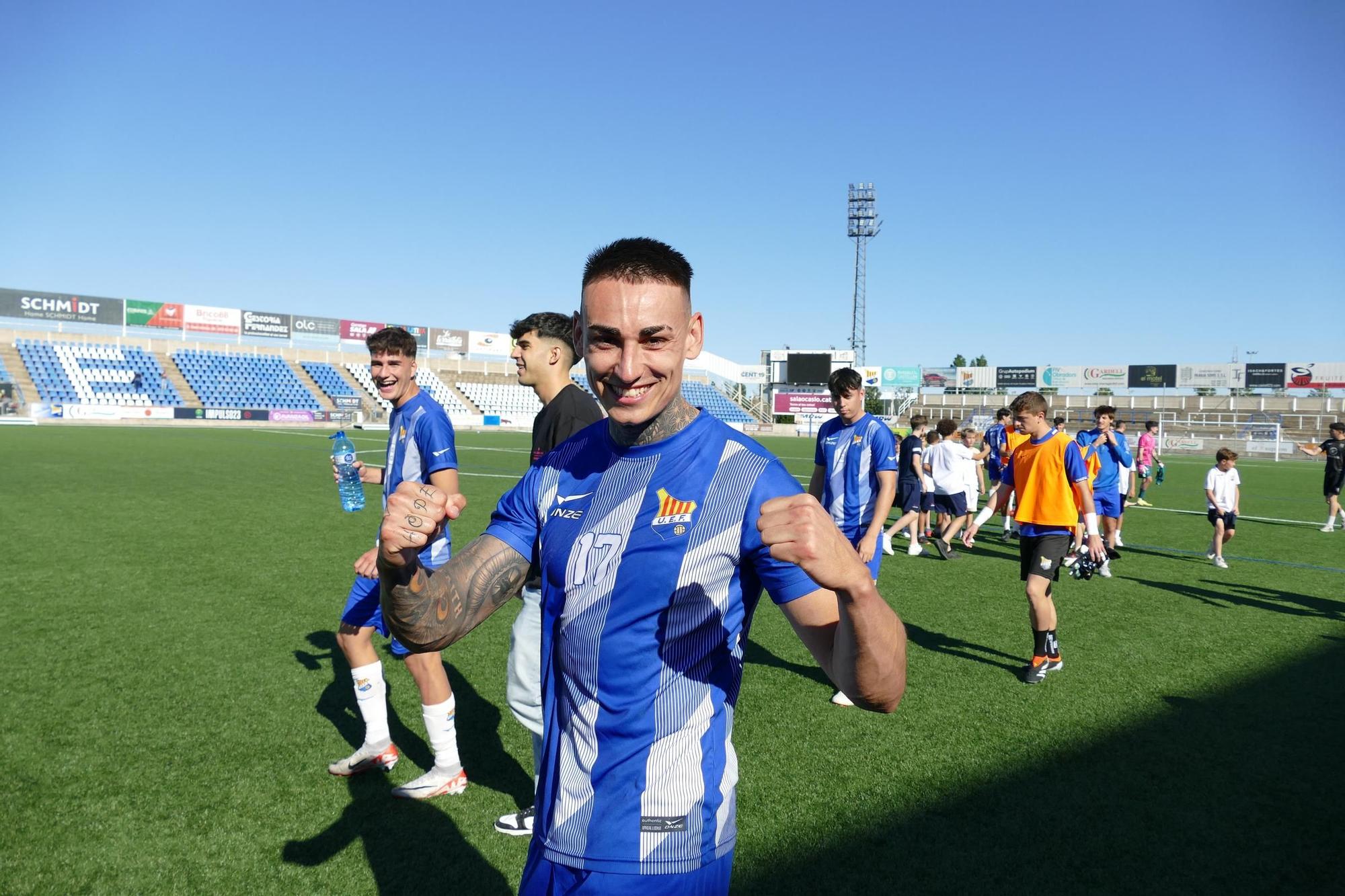 Eufòria al Figueres celebrant l'accés a la promoció d’ascens a Tercera RFEF