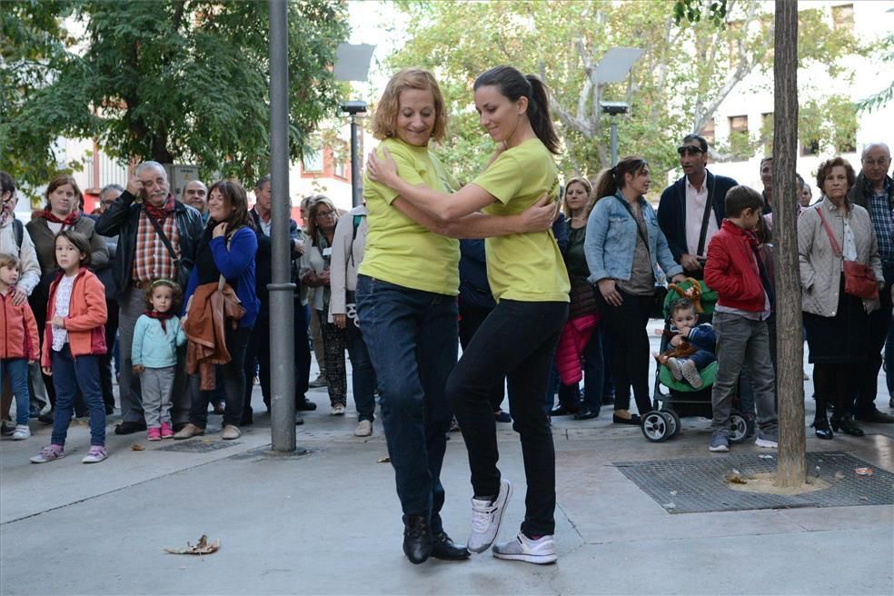 'Todos a bailar' en la plaza San Pedro Nolasco