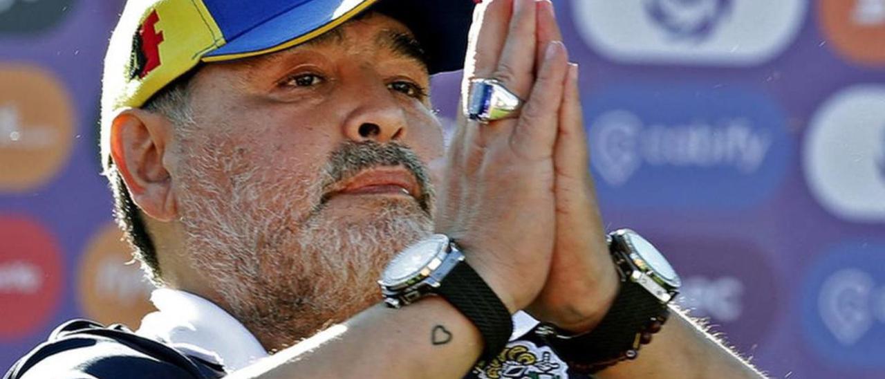 Diego Armando Maradona,  el noviembre del 2019, cuando se debatía en dejar el banquillo del Gimnasia y Esgrima de La Plata y valoraba ofertas de la liga española.   | | LP/DLP