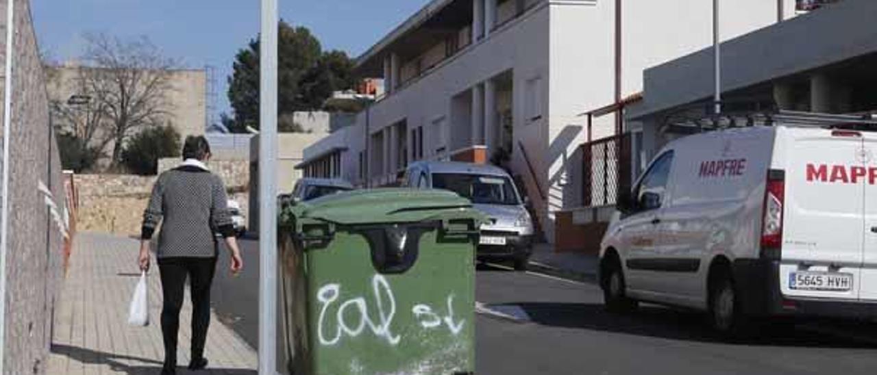 Gavarda sólo recoge cuatro días a la semana la basura para ahorrar costes