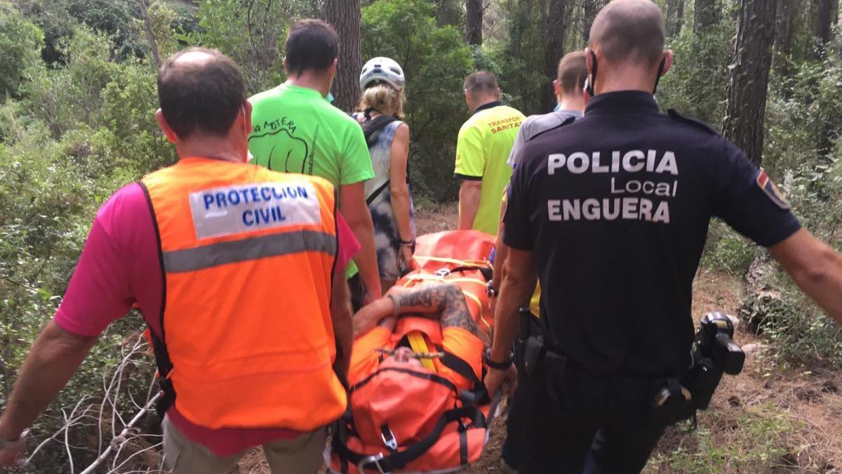 Rescate de un excursionista en Enguera