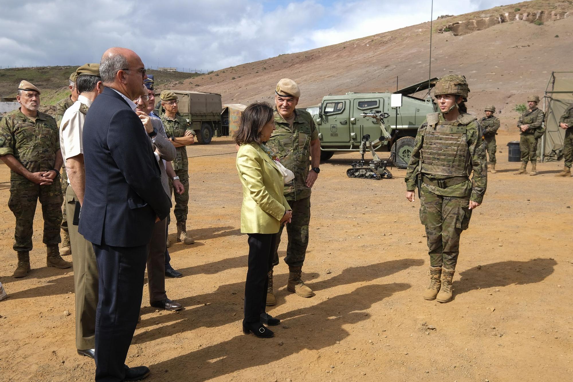 Visita de la ministra Margarita Robles a Gran Canaria (4/12/2022)