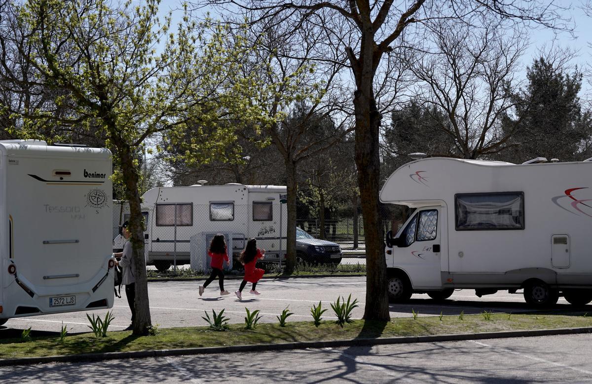 El área de autocaravanas de Pinto registra presencia de autocaravanistas durante todo el año