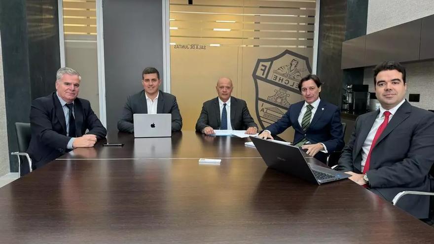 Buitrago: &quot;El Elche CF tiene una gran solvencia para poder reformar el estadio y construir la ciudad deportiva&quot;