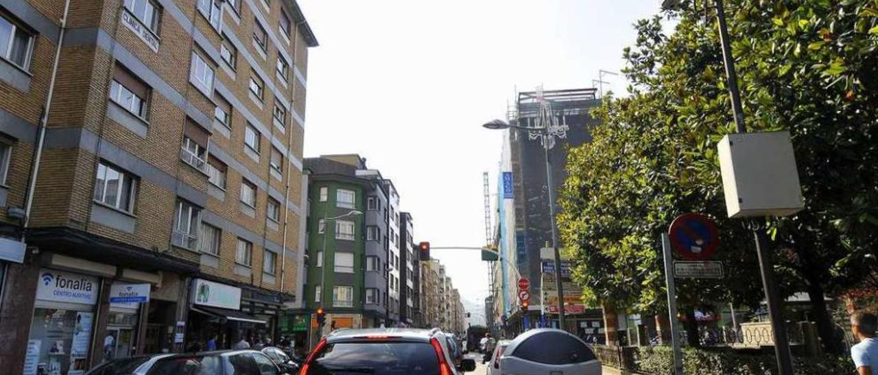 El radar situado en la calle Numa Guilhou, en pleno centro de Mieres.