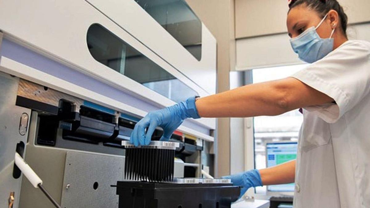 La joven sevillana trabaja en el Laboratorio de Biología Molecular del Hospital Clínic.