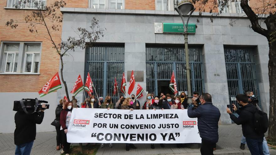 CCOO exige el salario mínimo interprofesional para las 4.000 limpiadoras de Córdoba