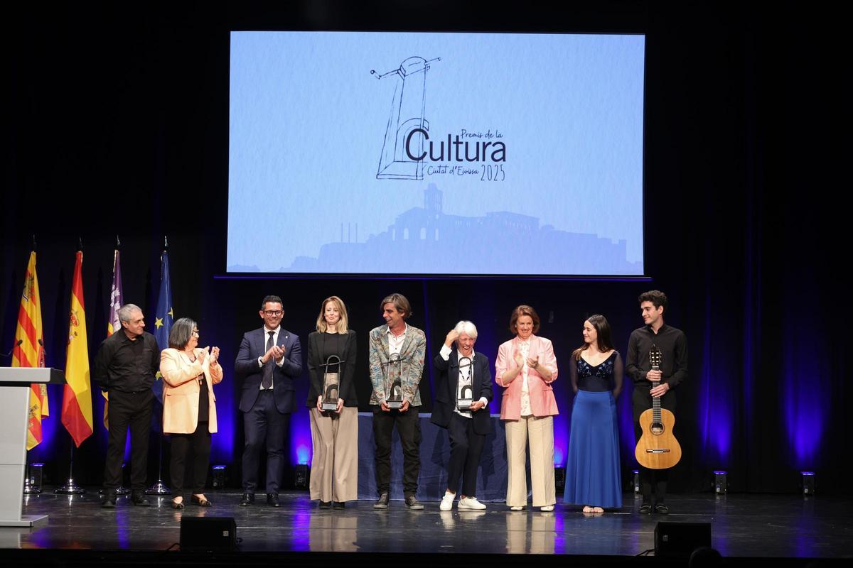 Homenaje a tres puntales de la cultura en Ibiza