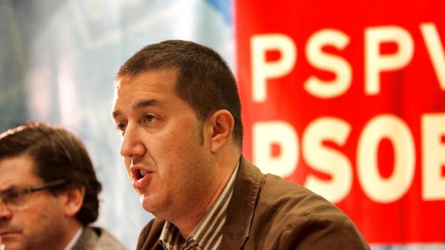 Martínez participará en las listas abiertas del PSOE