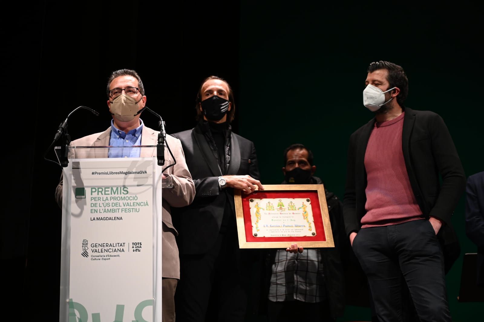 Entrega de premios de llibrets a las collas y gaiatas ganadoras del uso del valenciano