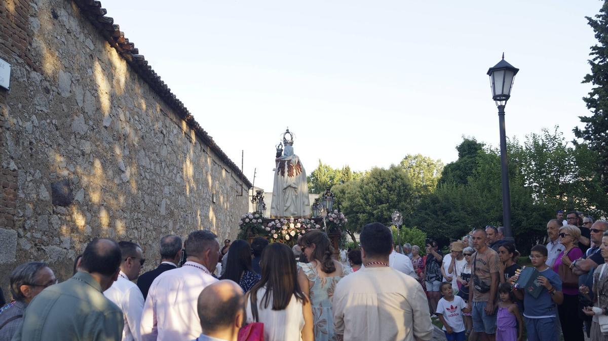 Procesión de la Virgen del Carmen de San Isidoro en Zamora.