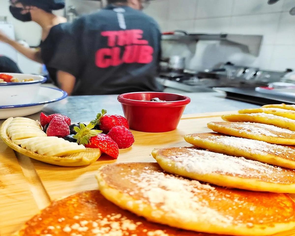 Panqueques en Breakfast Club&Co.