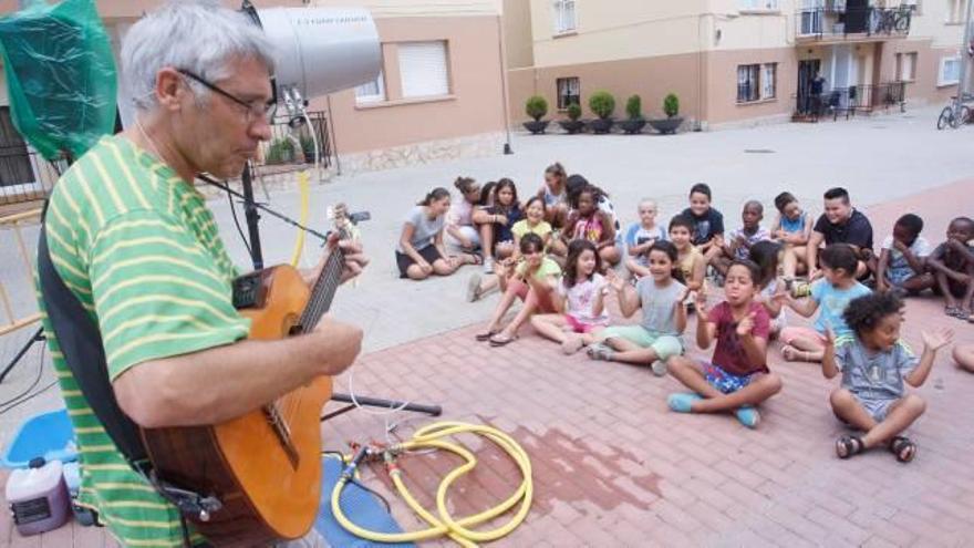 Ullà  Música de Jordi Tonietti i escuma per als més petits