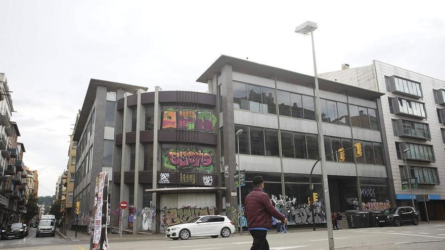 Una promotora demana fer 24 pisos i 26 aparcaments al Garatge Forné de Girona