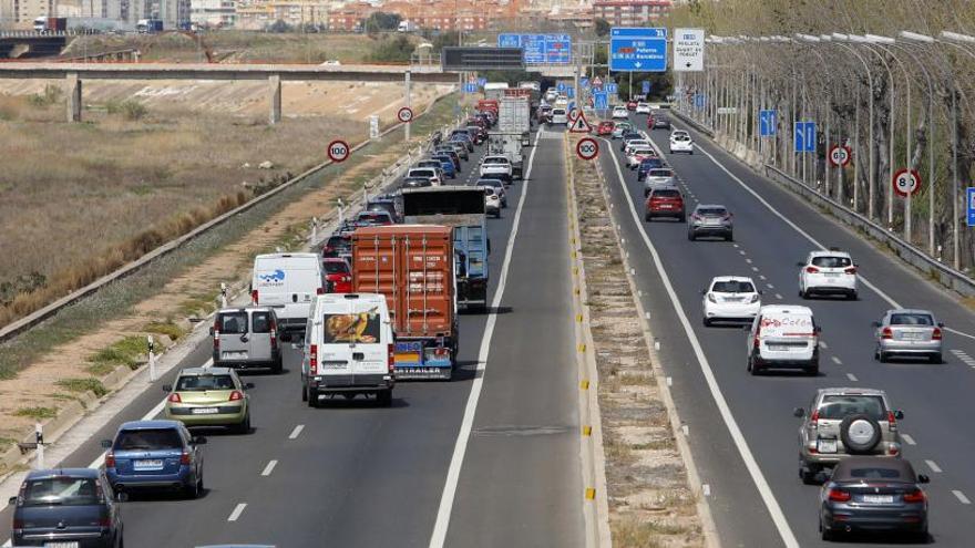 Atascos de hasta 20 km en los accesos a València