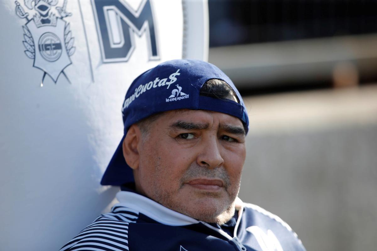 Un informe concluye que Maradona tuvo cuidados médicos deficientes e inadecuados.