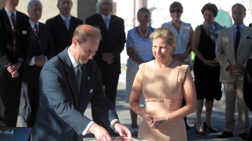 El príncipe Eduardo también paga "un grano de pimienta" de alquiler de su mansión