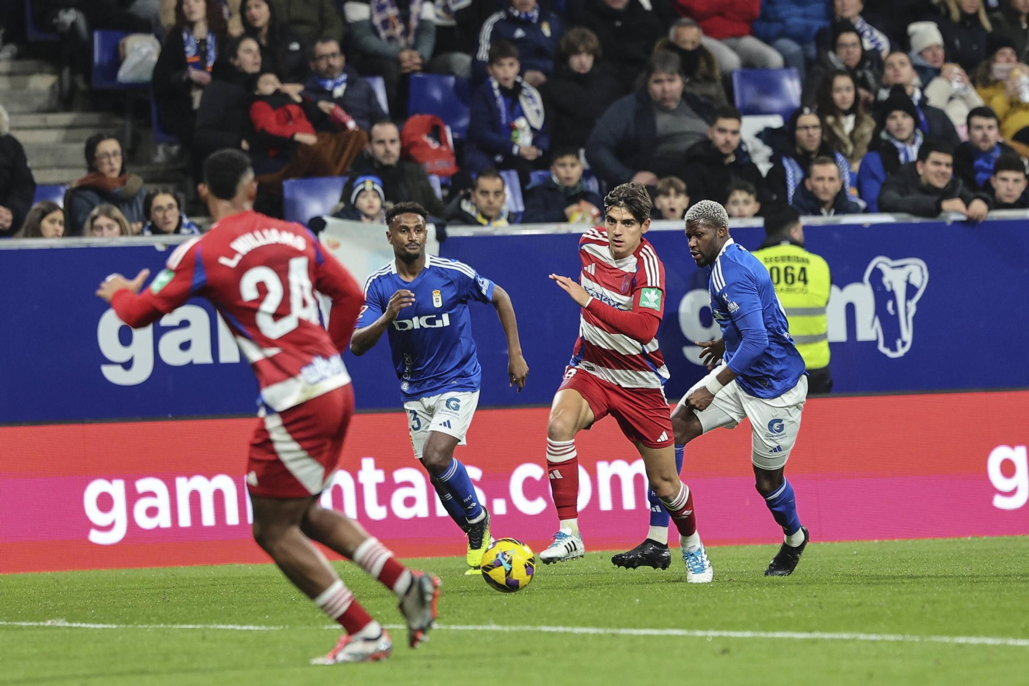Así fue el partido (en imágenes) entre el Real Oviedo y el Granada