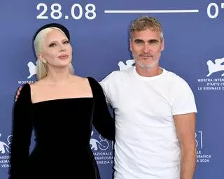 El ‘Joker’ se inmola en Venecia: Joaquin Phoenix y Lady Gaga protagonizan un musical que no tiene adónde ir