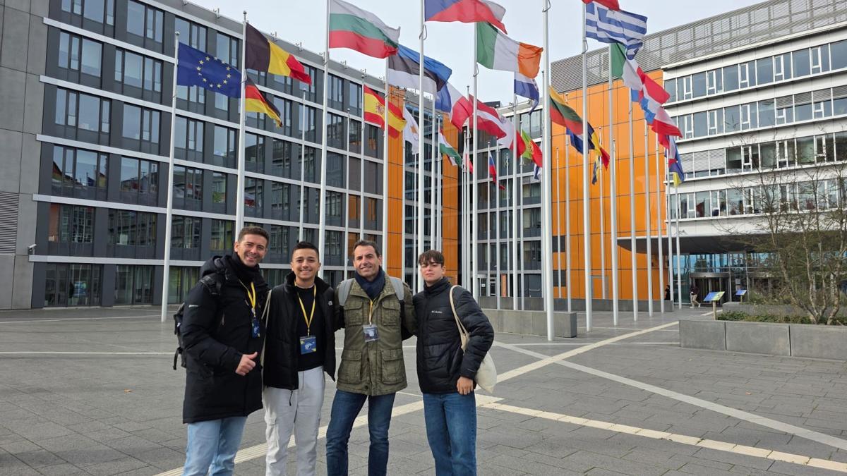 Dos benicarlandos en la fira de Luxemburg