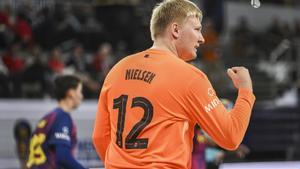 Nielsen gesticula tras hacer una parada en la final del Mundial de Clubs. 