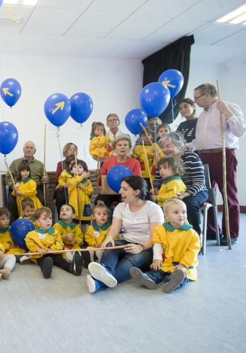 ''Camino por la memoria'' une a niños y mayores