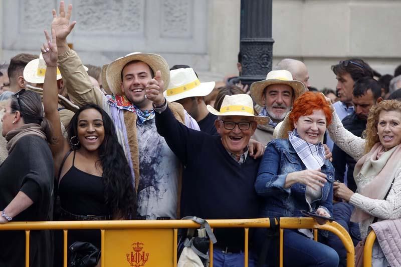 Búscate en la mascletà del 6 de marzo