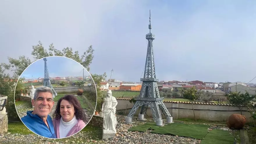 De Extremadura a París sin salir de casa: el ingenio de un repartidor de butano recrea la Torre Eiffel en su jardín
