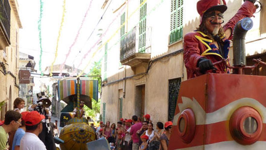 Acrobacias, música y marcianos en el Festival de Teatre Familiar de Montuïri