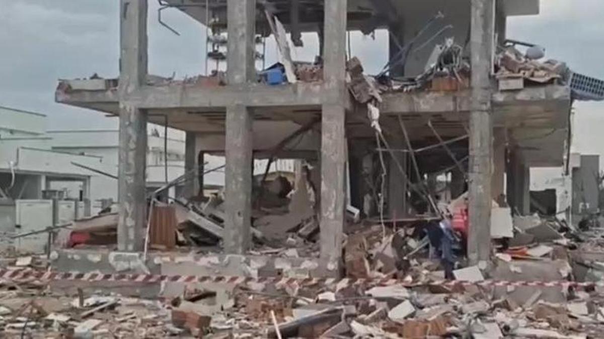 EXPLOSIÓN GAS ROMA | Dos heridos y decenas de evacuados por una explosión de gas en un barrio de Roma