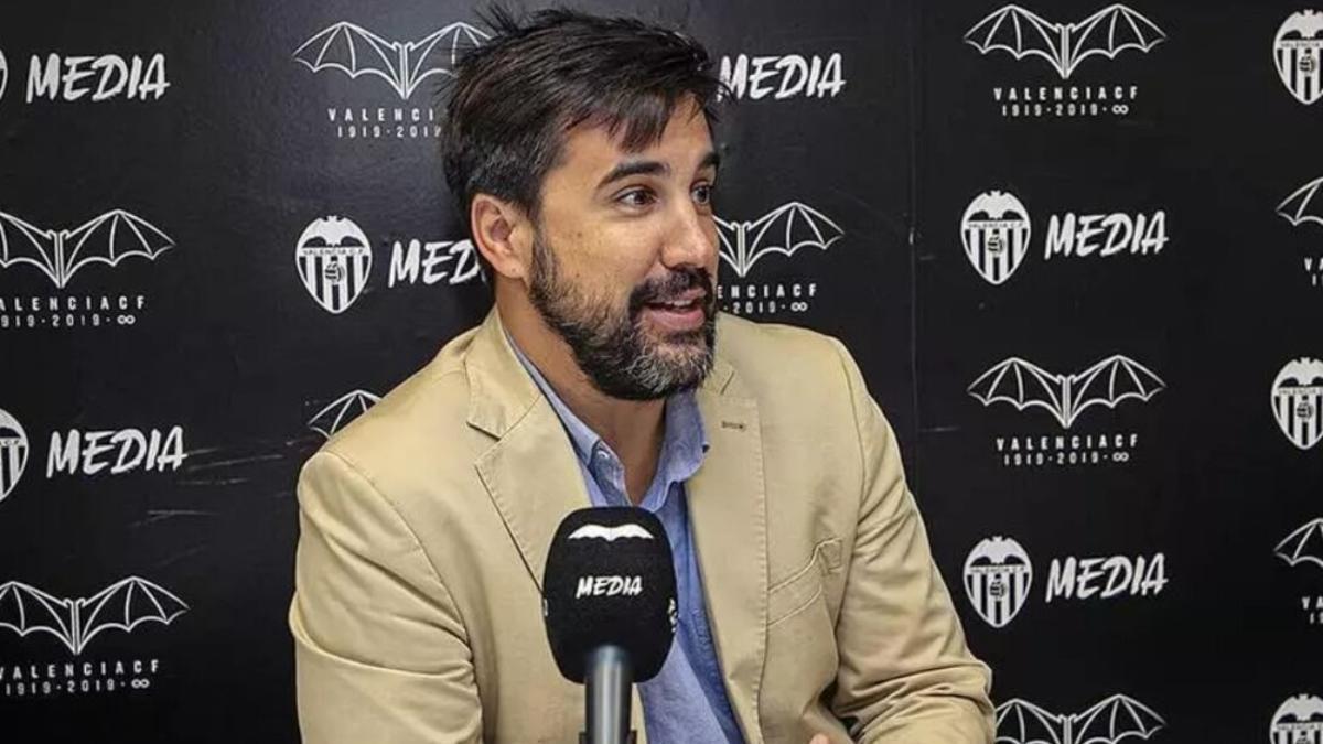 Javier Solís, criticado por los accionistas en la Junta