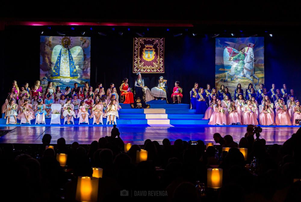 Benidorm nombra a sus Reinas y Damas.