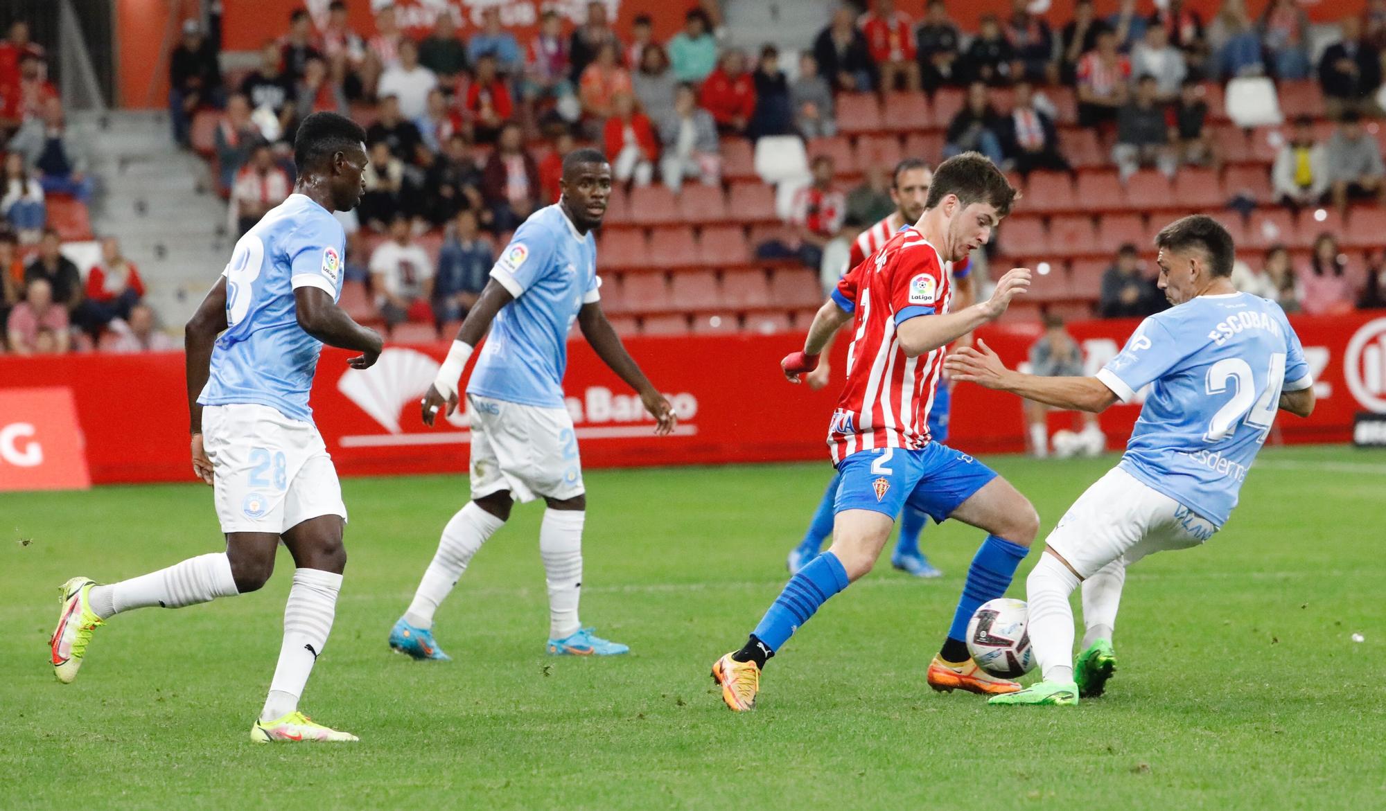 En imágenes: El Sporting consigue los tres puntos ante el Ibiza en un partido muy disputado