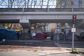 D’un assentament enquistat al malestar dels veïns: les 5 incògnites del desallotjament del B9 de Badalona un mes després