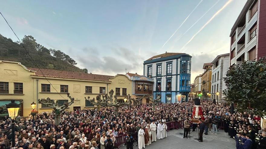 VÍDEO: Procesión de la Virgen del Rosario en Candás