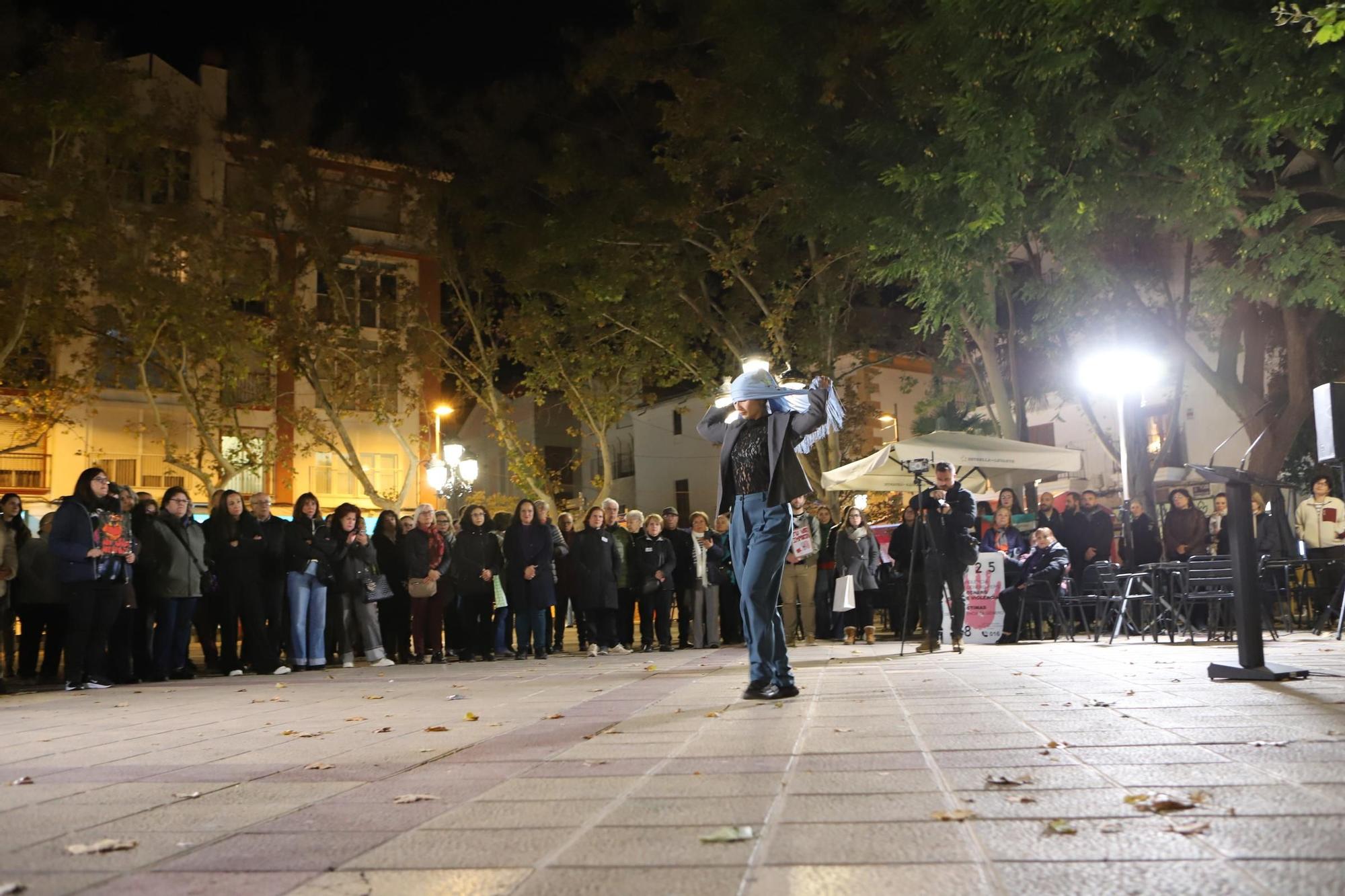 Así ha sido el acto organizado por el 25N en Lorca