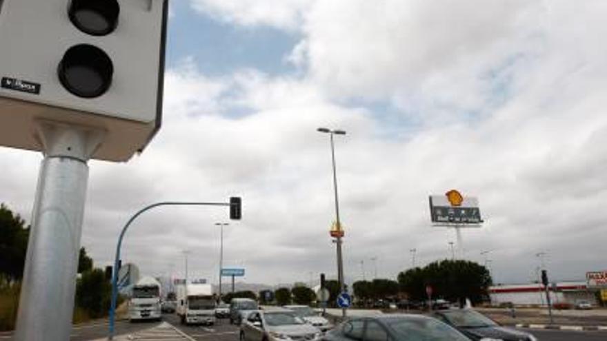 El radar de la avenida de la Universidad de Alicante.