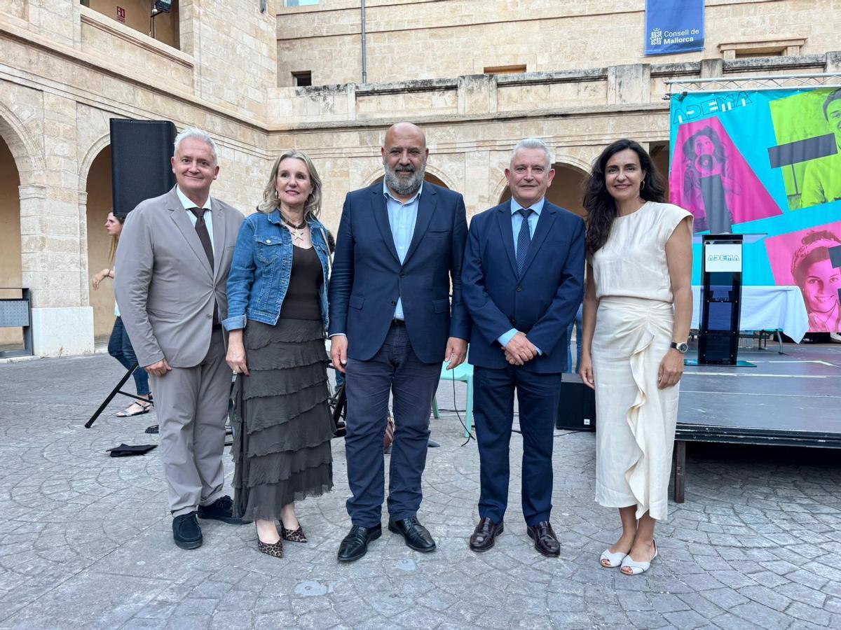 Diego González, Jaime Martínez, Marcelino Pradas, María Isabel Salas.