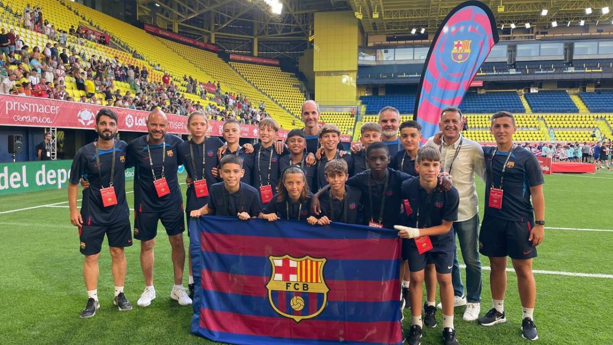 El Alevín A del Barça, en el Estadio de La Cerámica para LaLiga Promises