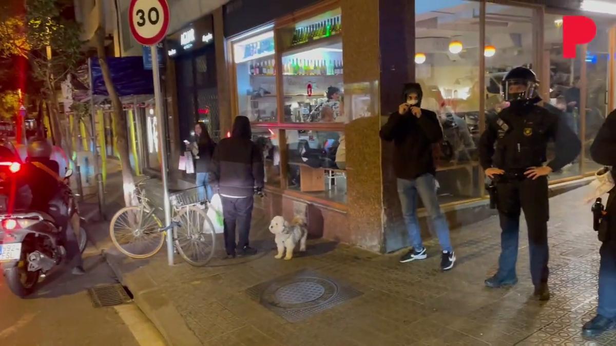Gran despliegue policial en la calle Amigó de Barcelona por un presunto secuestro