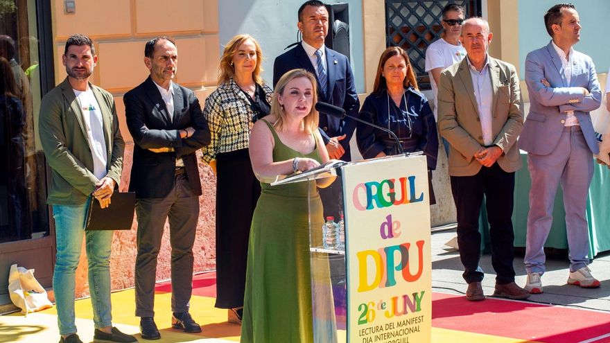 La oposición se ausenta del acto del Orgullo en la Diputación por discrepancias con Natàlia Enguix